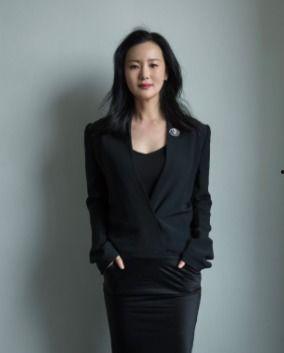 女演员咏梅生活照,镜头之外，生活如诗